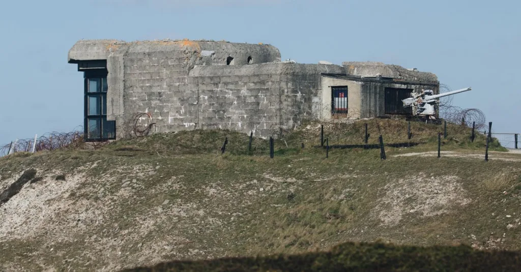 découvrez nos services de location de bunkers sécurisés, adaptés à vos besoins pour un abri fiable et discret en toutes circonstances.