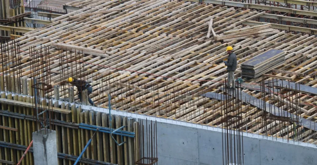 construction de bunkers en béton armé : expertise et durabilité pour des structures robustes et sécurisées.